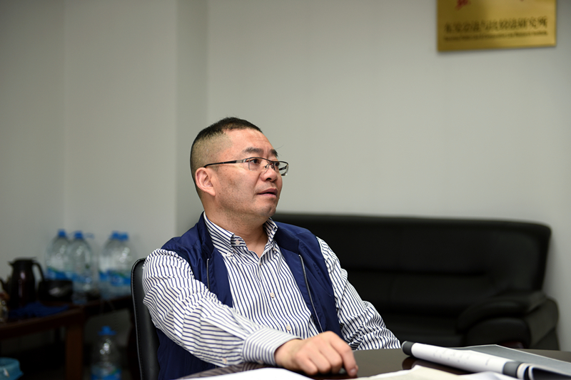 科研团队 公法与比较法研究所研究所负责人为王健法学院王克稳教授